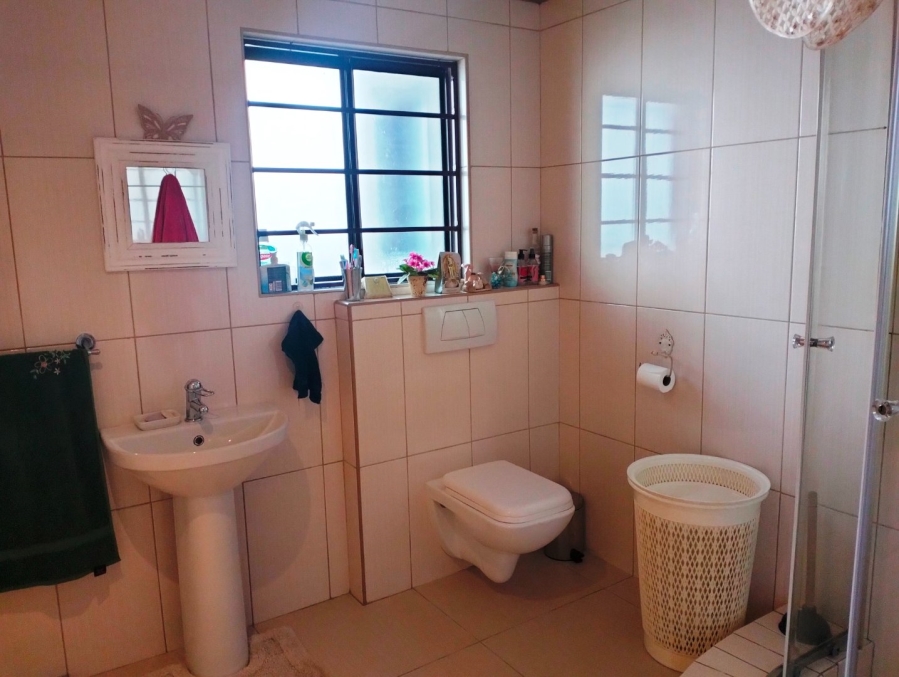 3 Bedroom Property for Sale in Reebok Western Cape